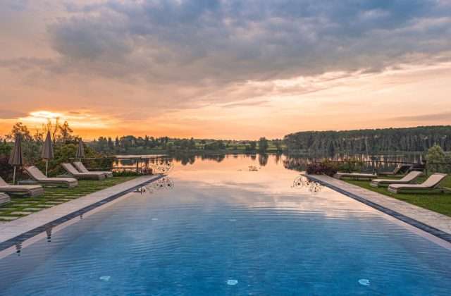 Hotel Ali del Frassino — zwembad bij zonsondergang