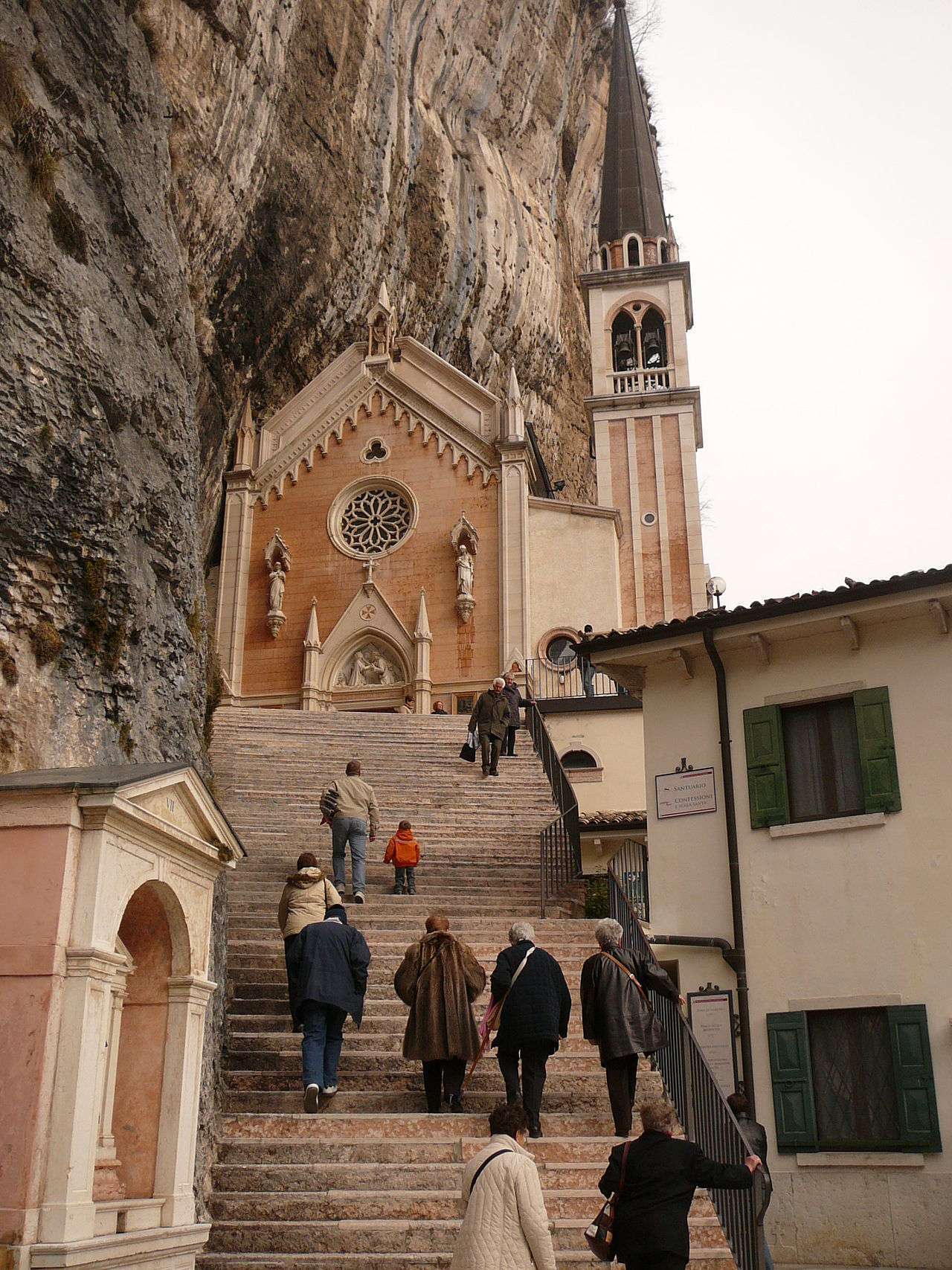Santuario della Madonna della Corona — Spiazzi