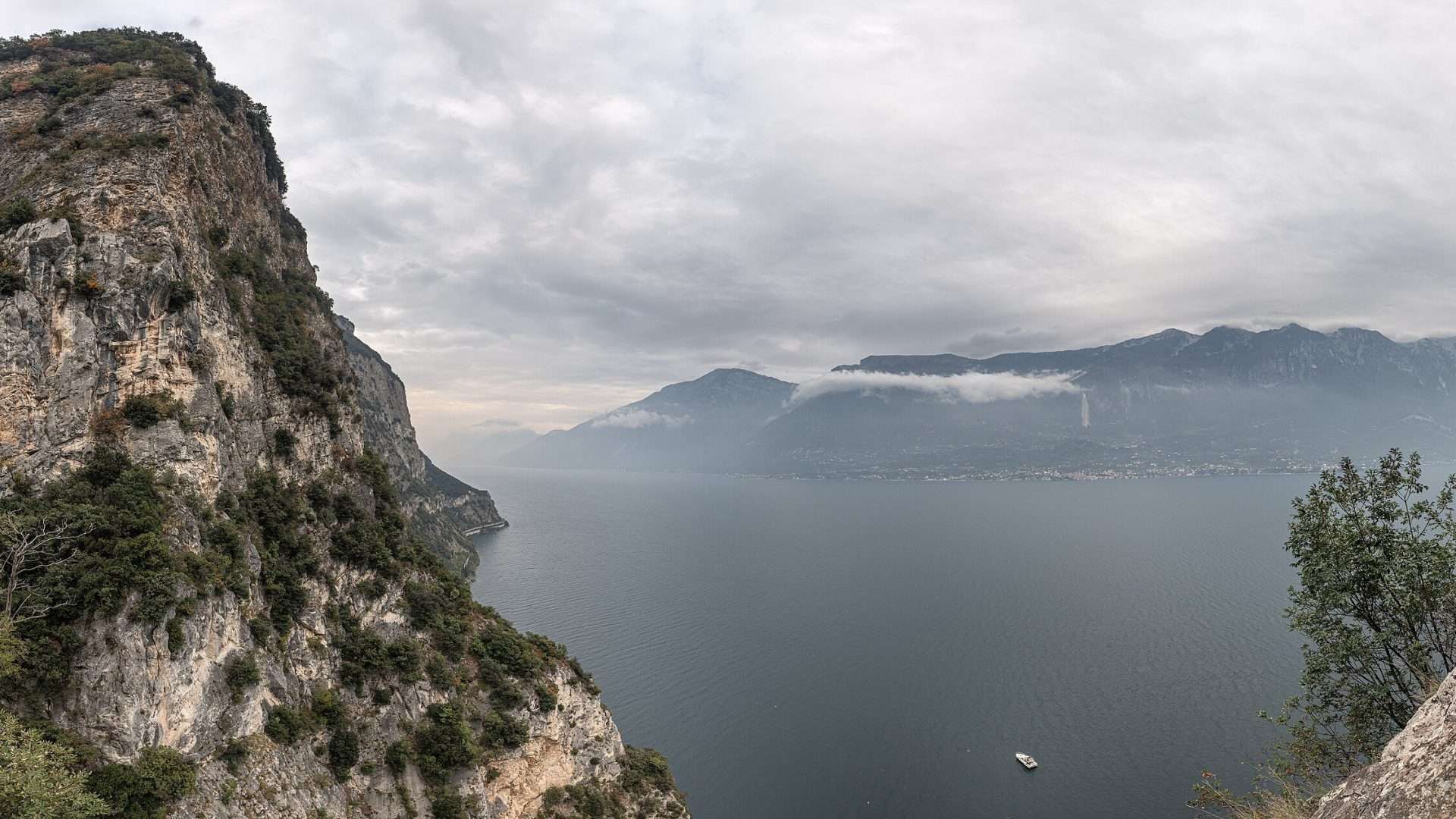 Sentieri panoramici Lago di Garda: i 15 percorsi da non perdere