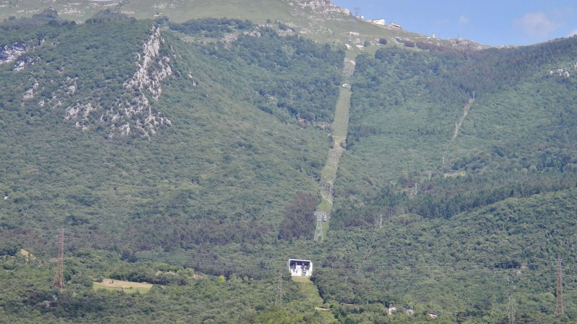 Trekking on Monte Baldo: the most beautiful trails