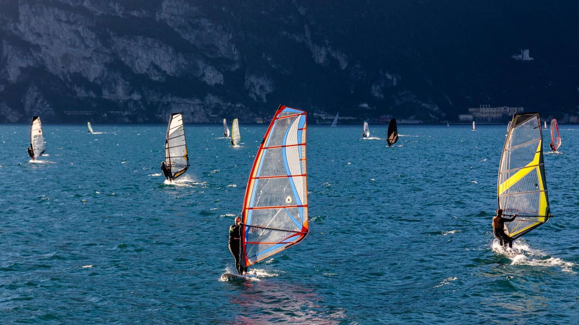 Windsurfen op het Gardameer