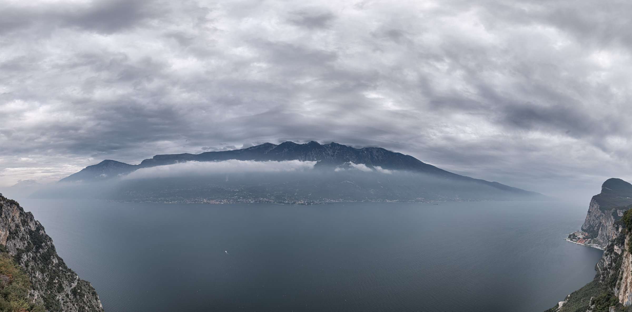 Nervenkitzel-Terrasse, Tremosine sul Garda