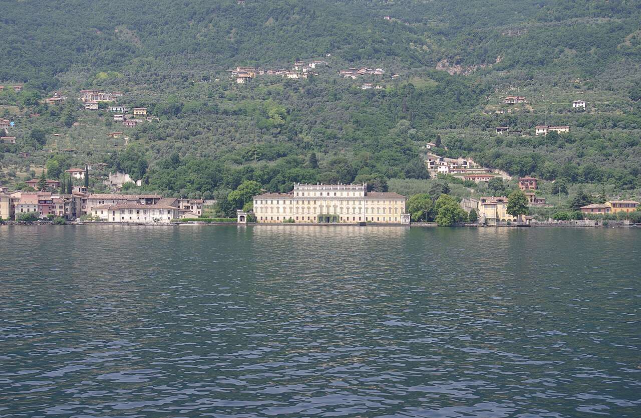 Villa Bettoni, Gargnano
