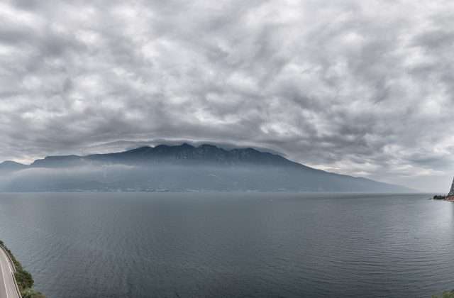 Panoramablick auf den Gardasee von Tremosine sul Garda